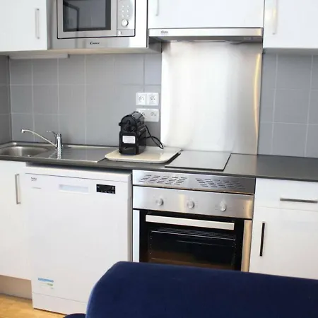 Rochefort, 2 Pieces, 4 Personnes - Fr-1-246b-450