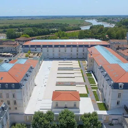 Rochefort, 2 Pieces, 4 Personnes - Fr-1-246b-450 Apartmán *